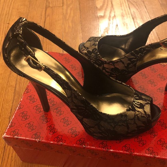 Guess Hondo Black and Gold Lace Peep Toe Pump 8.5 - Picture 4 of 6